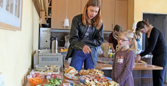 Ungewohnt, aber lecker: Kinder lernen mit dem Jugendbauwagen aus Ronnenberg vegane Ernährung kennen