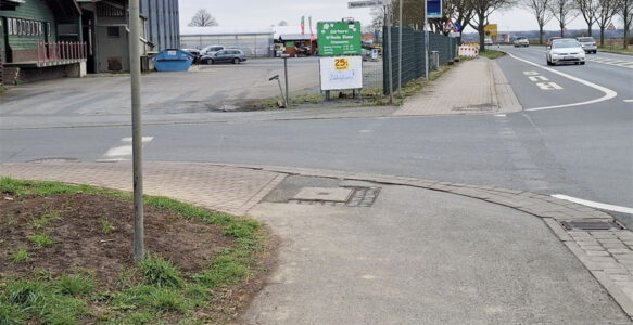 Der Radweg an der B65